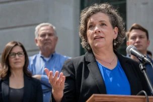 Nebraska Dem Senate Winner to Step Aside for Independent