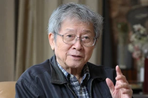 Hong Kong Theatre Figure Chung King-fai Dies at 89