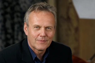 Anthony Head, West End Star, Dies at 72