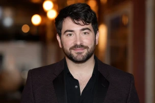 Alex Brightman Leads Voice Cast in Musical Game Mystery