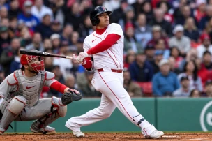 Rafaela Homer Lifts Red Sox to 3-1 Win Over Phillies
