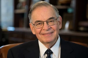 Dr. Pascal E. Scoles Jr. Dies at Age 84