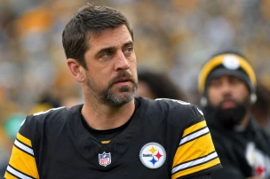 Aaron Rodgers Faces Steelers Questions After 2025 Success