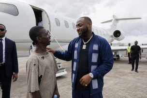 Davido Buys Jet and Lets Lekki Beggar Fly