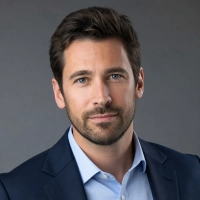 Lucas Everett